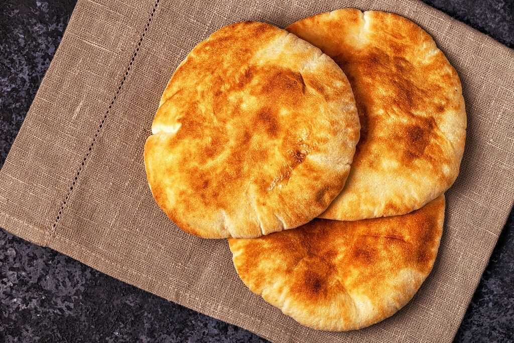 mediterranean-pita-bread-reston-restaurants